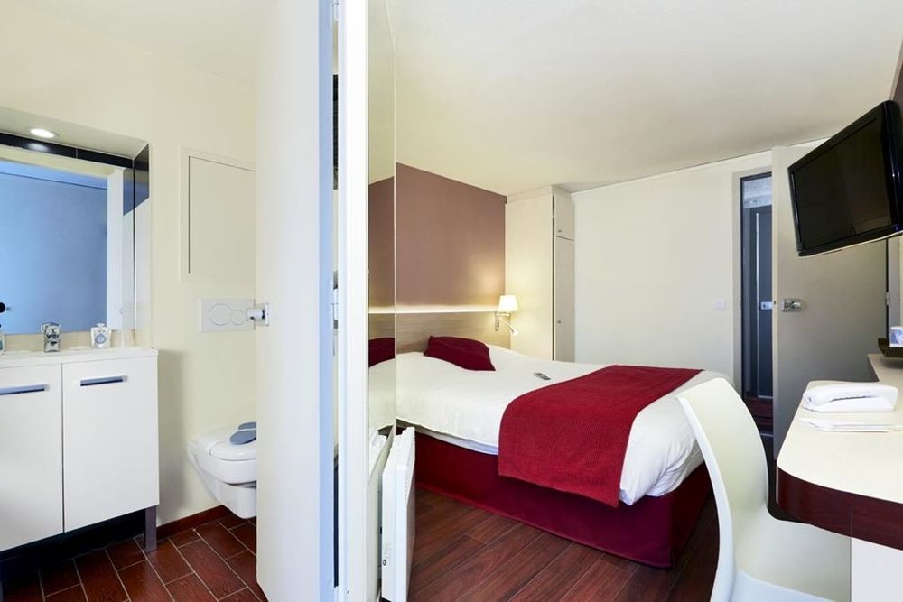 Brit Hotel Caen Nord - Memorial Zewnętrze zdjęcie