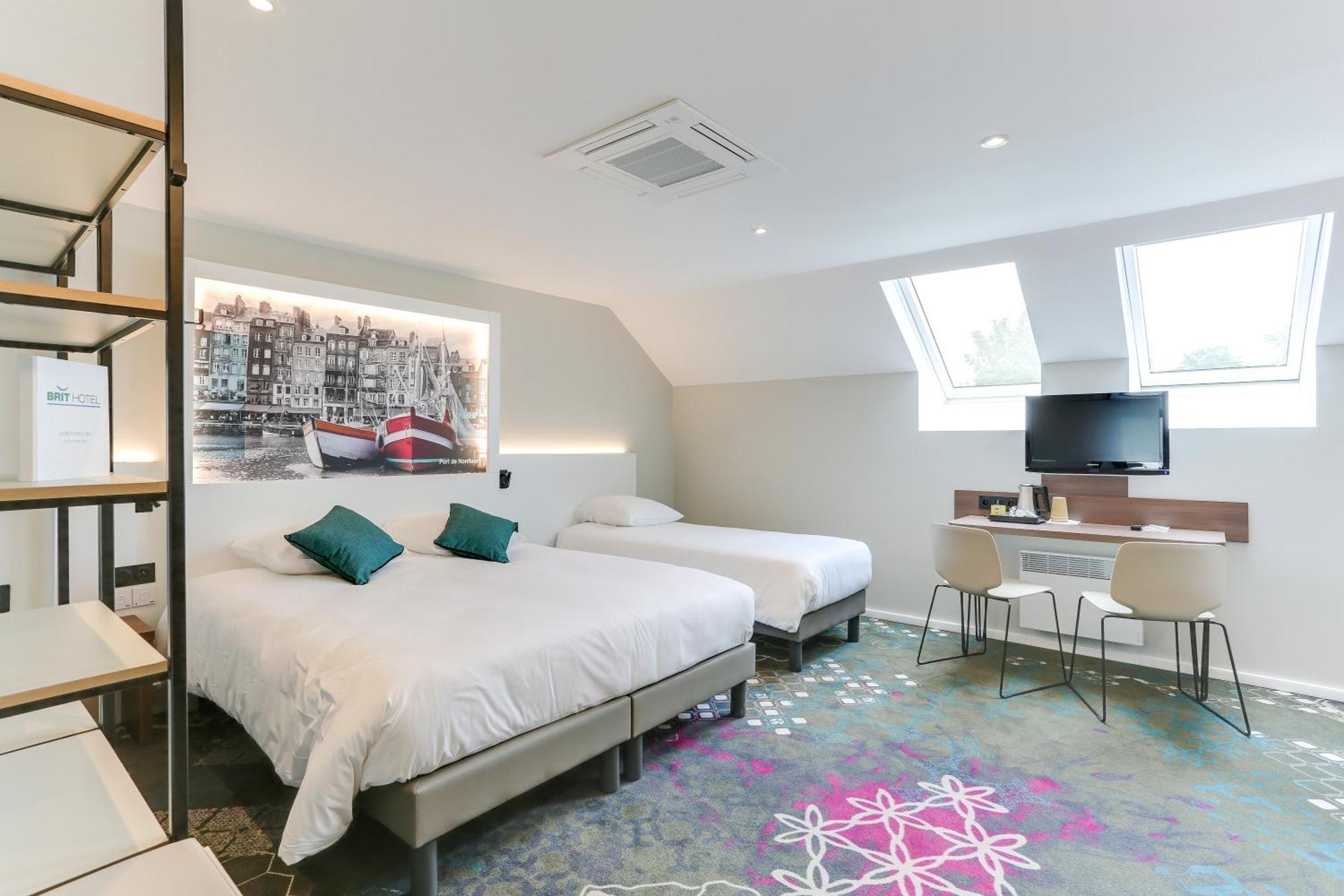 Brit Hotel Caen Nord - Memorial Zewnętrze zdjęcie