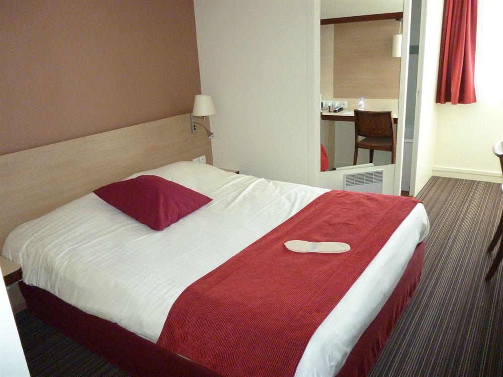 Brit Hotel Caen Nord - Memorial Zewnętrze zdjęcie